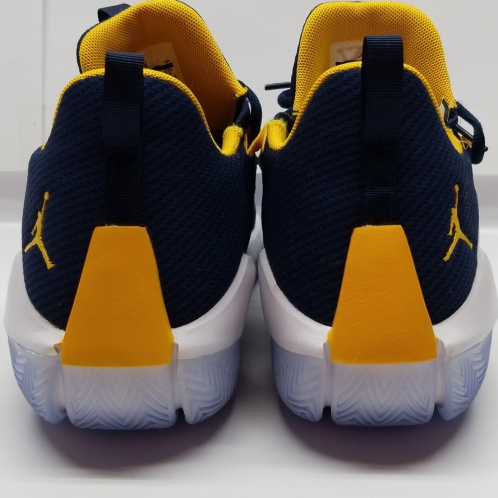 Nike Jordan Jumpman Hustle Mens Sneakers - Picture 6 of 7